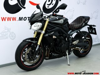 TRIUMPH STREET TRIPLE 675 ¿A2?