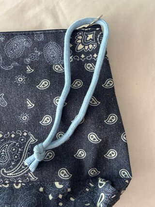 Neceser azul estampado bandana