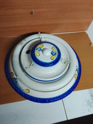 Lámpara de techo cerámicoa azul y blanca