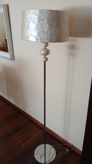 Lámpara de pie Nácar