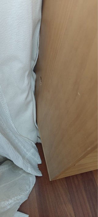 Armadio Maison du Monde in legno e griglia