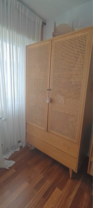 Armadio Maison du Monde in legno e griglia