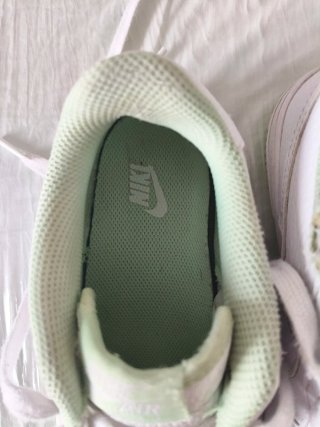 Nike Air Force 1 Verde y Blanco