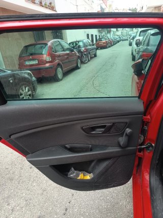 SEAT Leon 2015 con caravana