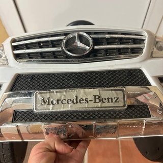 Coche eléctrico infantil Mercedes-Benz