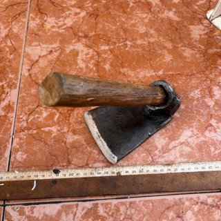 Azuela tonelero antigua o Madreñero