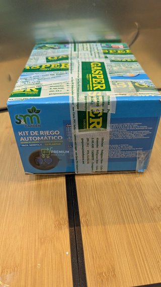 Kit de riego automático por goteo S&M para 10 plantas