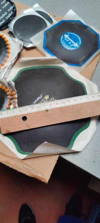 Parches para reparación de neumáticos