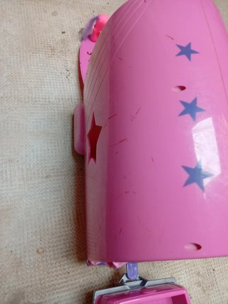 Coche y caravana para  caballos rosa