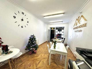Local comercial en alquiler en Numancia en Madrid