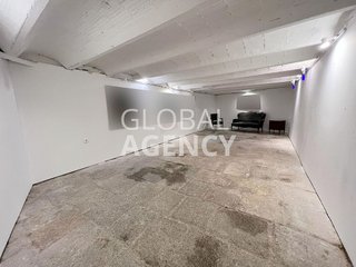 Local comercial en alquiler en Cortes - Huertas en Madrid