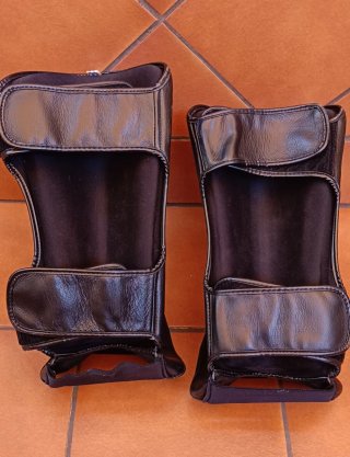 Espinilleras Twins Talla M Negras