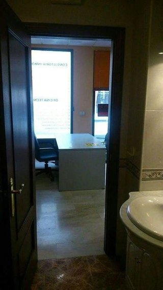 Local comercial en alquiler en Huerta de la Reina - Trassierra en Córdoba