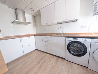 Piso en alquiler en Los Ángeles - Cruz de Caravaca en Almería