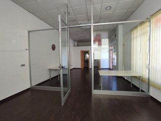 Local comercial en alquiler en Arco Norte - Avda. España en Dos Hermanas