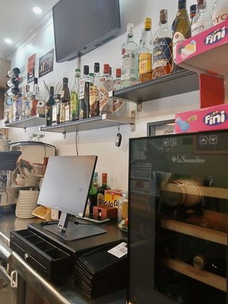 Local comercial en venta en Pueblo Levante en Benidorm