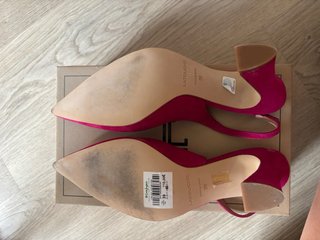 Zapatos Salón Fucsia LaTouche