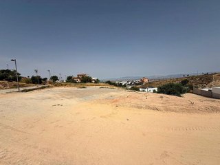 Solar en venta en Altos de la Zubia en Zubia (La)