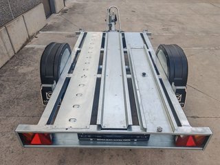 NUEVO: Remolque motos 750 kg piso semicompleto