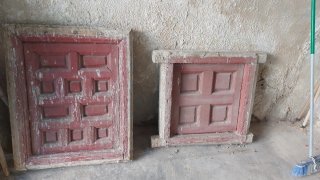 Ventanas antiguas de madera de cuarterones