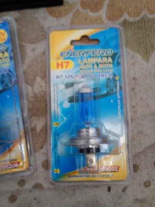 Bombillas H4 y H7 para coche