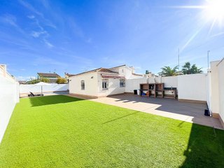 Casa en alquiler en La Siesta - El Salado - Torreta en Torrevieja