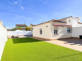 Casa en alquiler en La Siesta - El Salado - Torreta en Torrevieja
