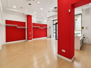 Local comercial en alquiler en Centro en Almería