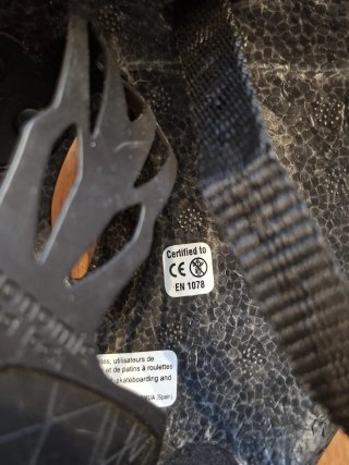 Casco bici infantil azul tren y vaquera