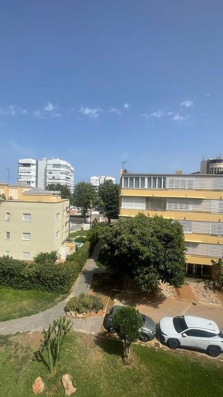 Piso en alquiler en La Carihuela en Torremolinos