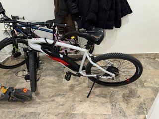 Bicicleta eléctrica Rockrider E-ST 100