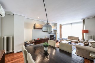 Piso en alquiler en Recoletos en Madrid