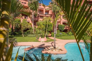 Piso en alquiler en Los Monteros - Bahía de Marbella en Marbella