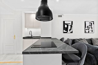 Piso en alquiler en Los Naranjos - Las Brisas en Marbella