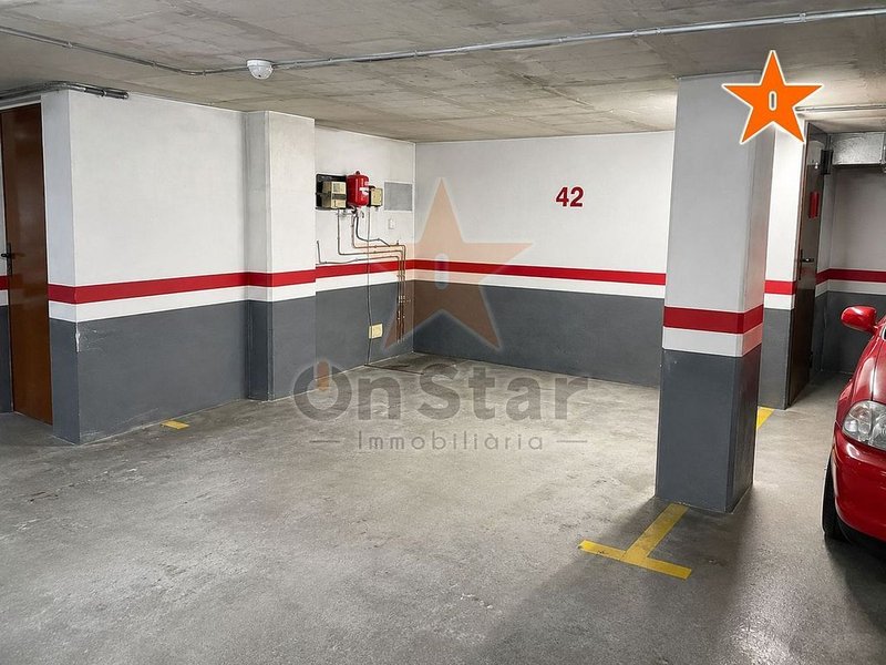 Parking space for sale in Andorra la Vella · 2 of 11