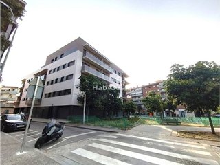 Garaje en alquiler en Eixample Sud – Migdia en Girona