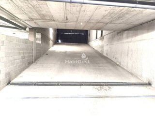 Garaje en alquiler en Eixample Sud – Migdia en Girona
