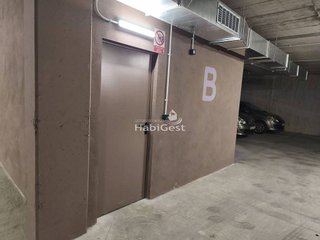 Garaje en alquiler en Eixample Sud – Migdia en Girona