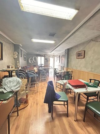 Local comercial en alquiler en Ave María en Palencia