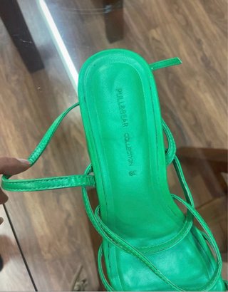 Sandalias de tacón verde