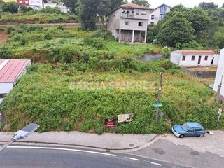 Terreno en venta en Boiro