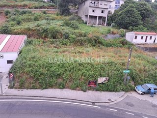 Terreno en venta en Boiro