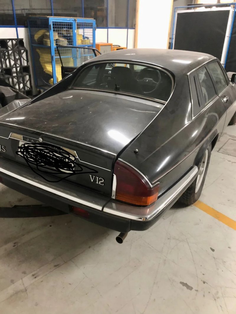Jaguar XJ 1978 - foto 1