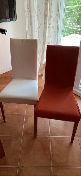 Tavolo Calligarie  4 sedie condizioni ottime