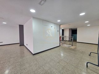 Local comercial en venta en Bufalà en Badalona