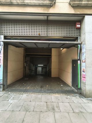 Garaje en alquiler en Vila de Gràcia en Barcelona