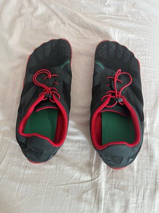 Zapatillas Saguaro Barefoot Talla 47 Negras Rojas