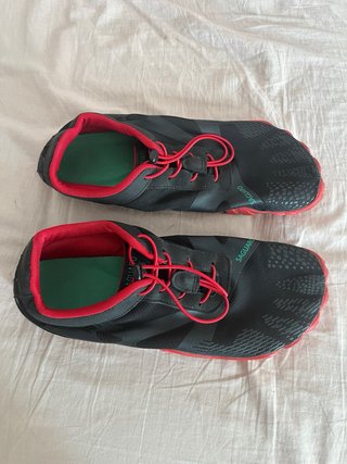 Zapatillas Saguaro Barefoot Talla 47 Negras Rojas