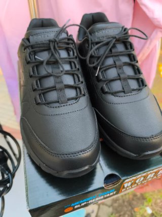 Zapatos Skechers Negros Nuevos