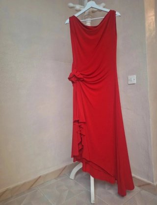 Vestido rojo asimétrico